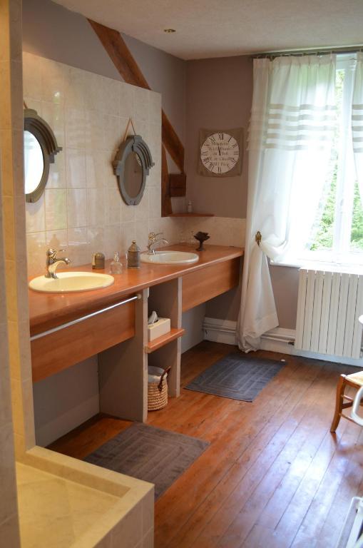 Le Manoir Du Menillet Bed and Breakfast Bornel Δωμάτιο φωτογραφία